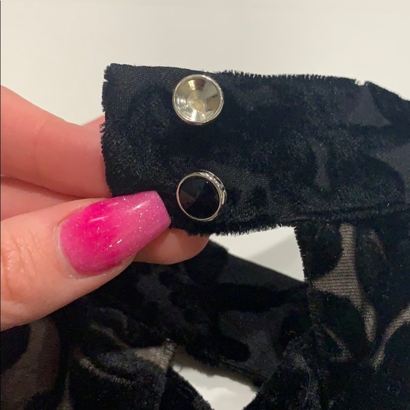 Black crushed velvet high neck open back dress - Picture 8 of 8